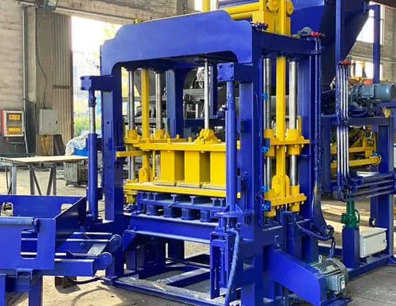 QT15-15 Concrete Brick Making Machine