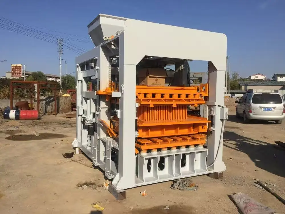 qt10-15 Cement Block Machine Life Improve